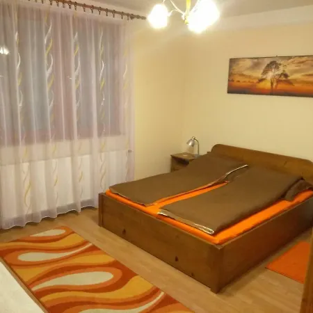 Mona Apartman 아파트